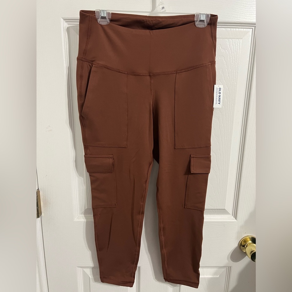 NWT Old Navy High-Rise Workout Leggings